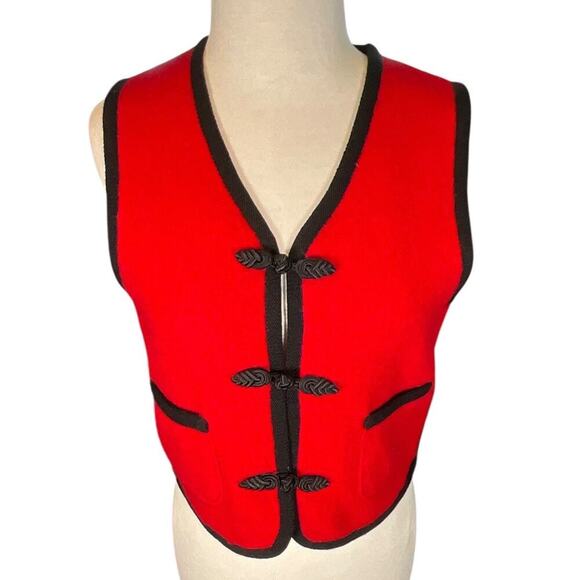 Vintage ice Brand 100% Wool Size 8P Red & Black Sweater Vest 3 Button Clasp - Picture 5 of 10